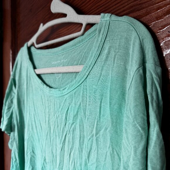 Soft and Sexy cropped tee - Picture 1 of 3